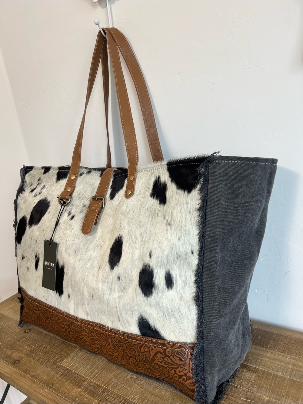 Myra Western Weekender Bag Cowhide Leather Duffel Travel Carry On Boho Cowgirl - Picture 8 of 12